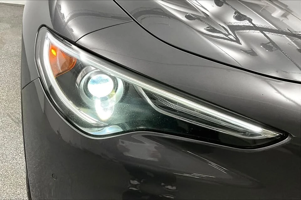 2018 Alfa Romeo Stelvio - Image 19 of 20