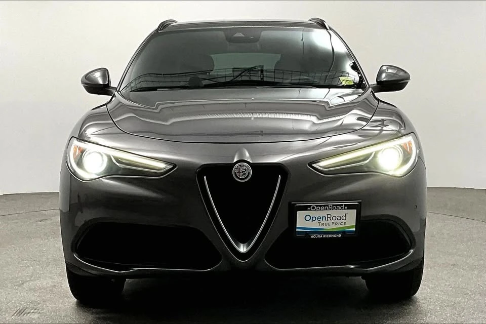 2018 Alfa Romeo Stelvio - Image 2 of 20