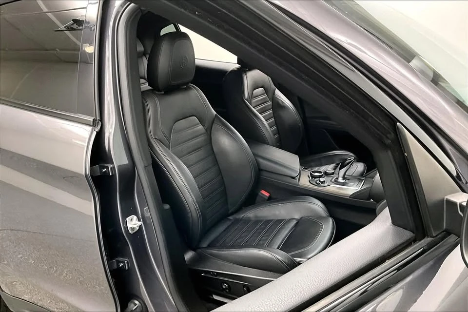 2018 Alfa Romeo Stelvio - Image 13 of 20