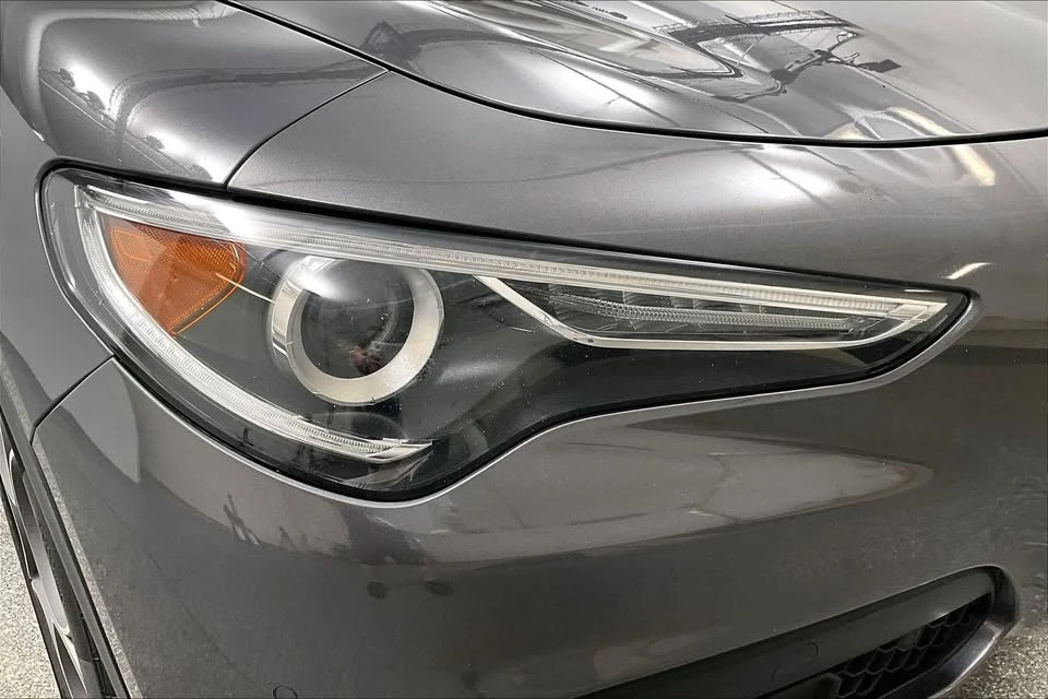 2018 Alfa Romeo Stelvio - Image 19 of 20