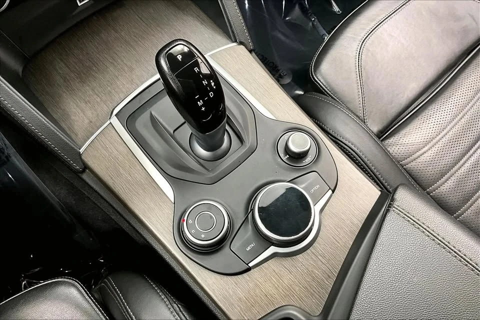 2018 Alfa Romeo Stelvio - Image 12 of 20