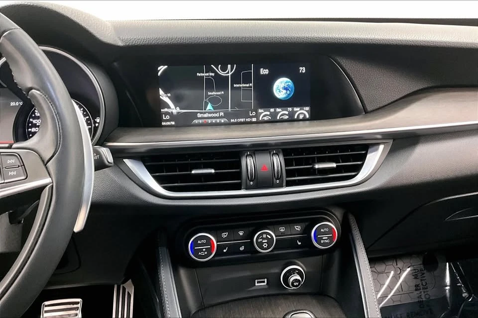 2018 Alfa Romeo Stelvio - Image 11 of 20