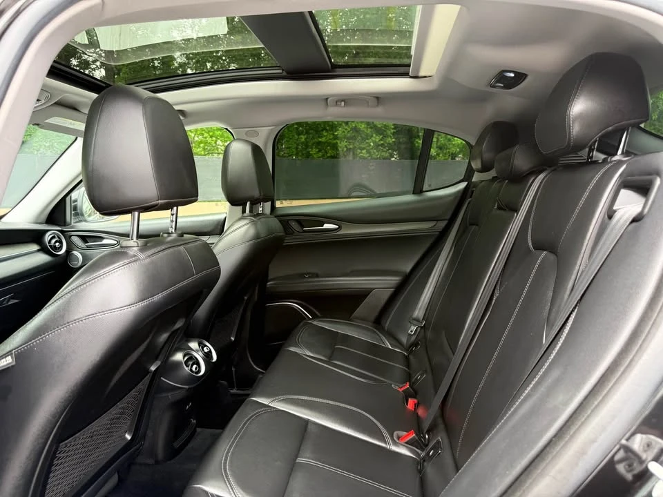2018 Alfa Romeo Stelvio - Image 15 of 20