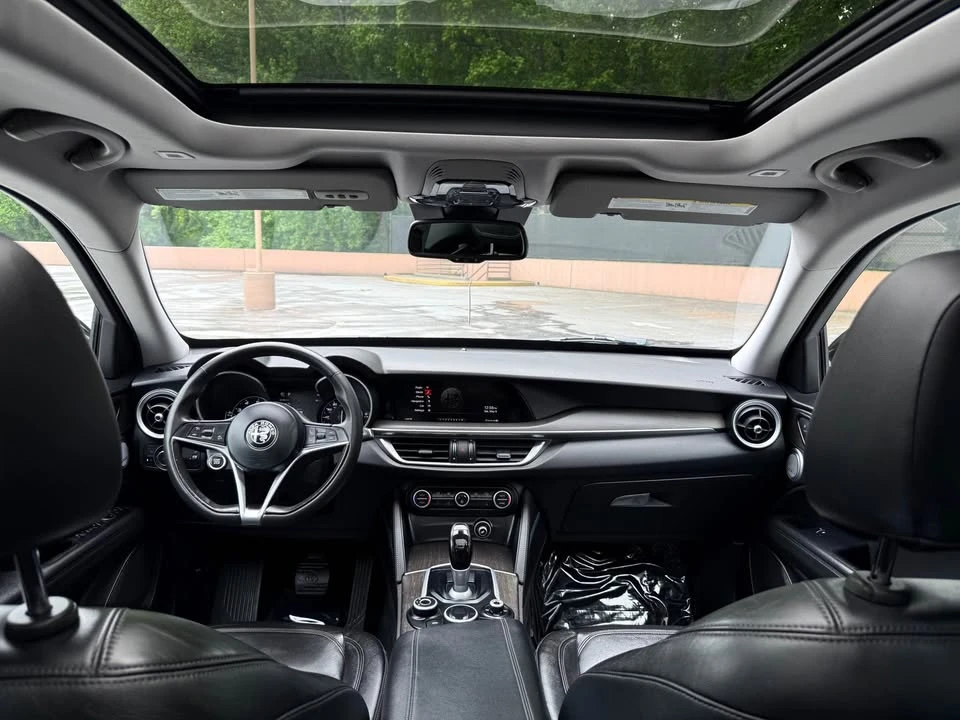 2018 Alfa Romeo Stelvio - Image 19 of 20