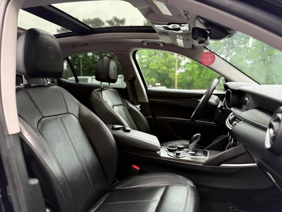 2018 Alfa Romeo Stelvio - Image 13 of 20