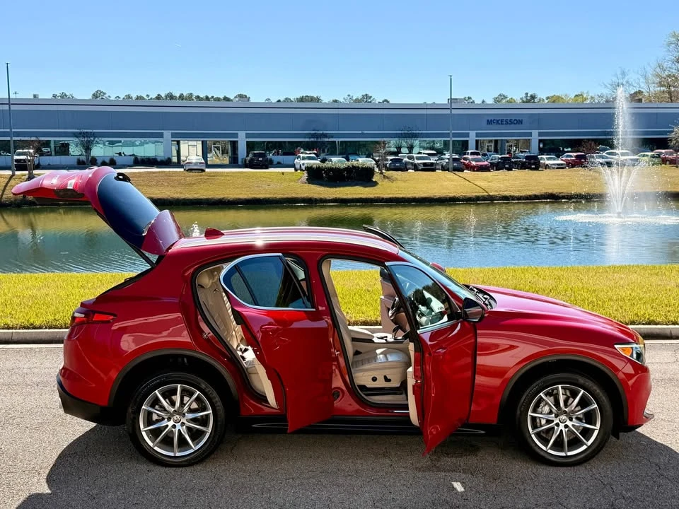 2018 Alfa Romeo Stelvio - Image 14 of 20