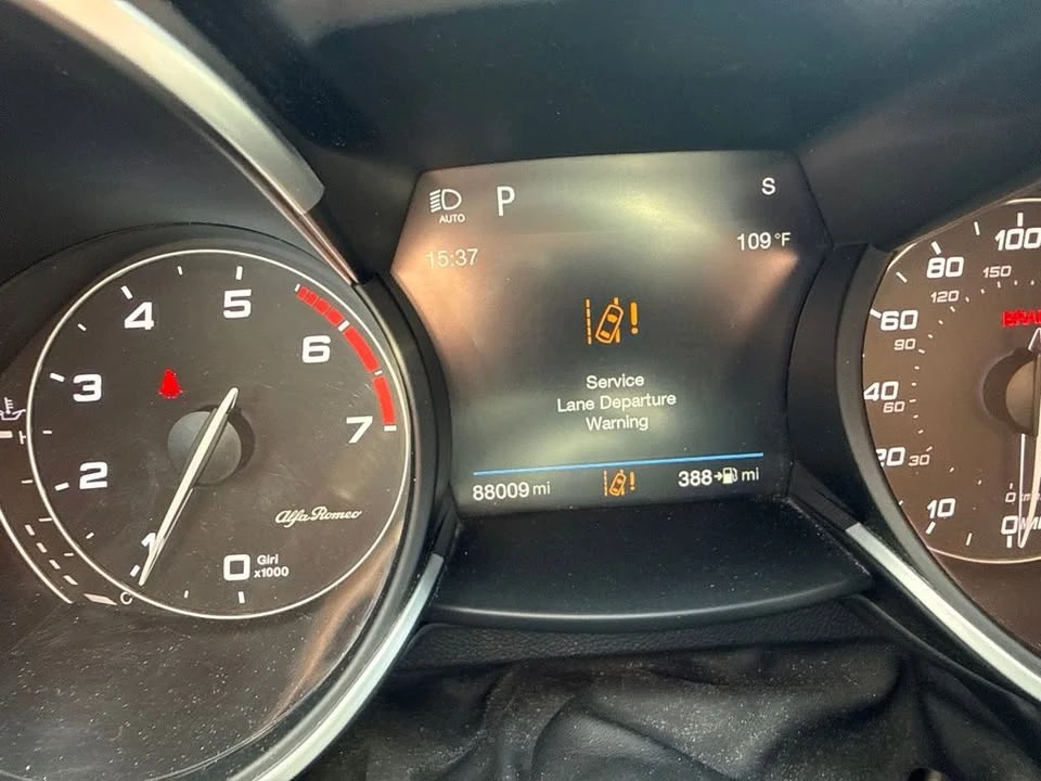2018 Alfa Romeo Stelvio - Image 19 of 20