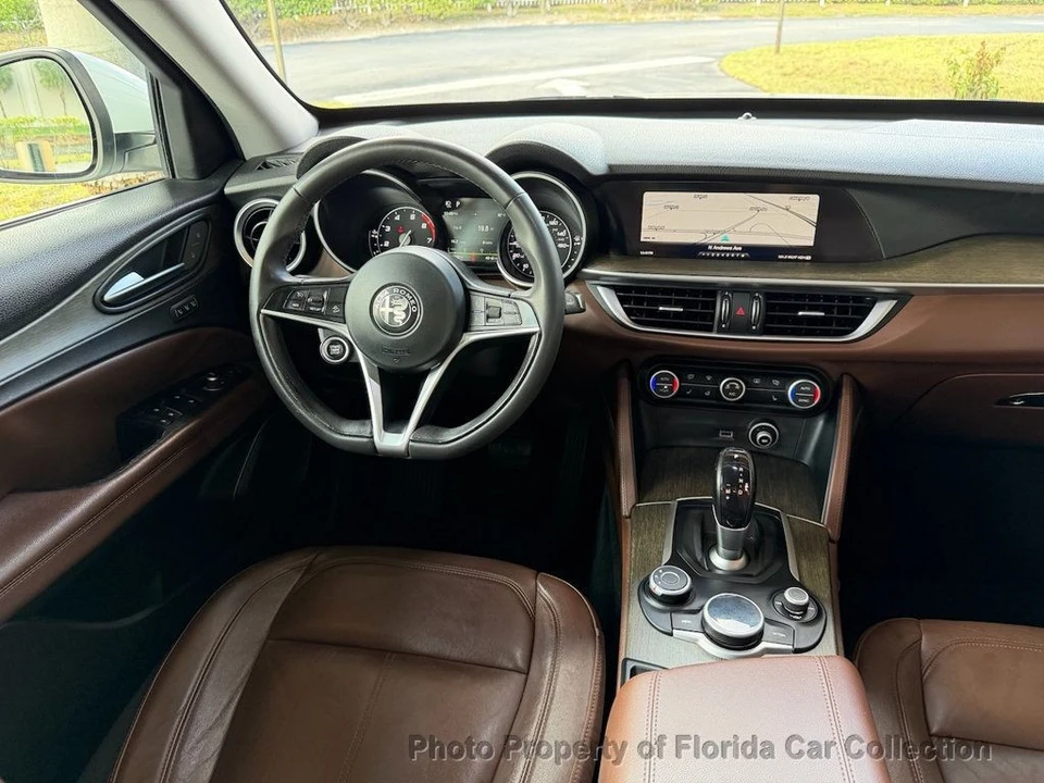 2018 Alfa Romeo Stelvio - Image 11 of 12