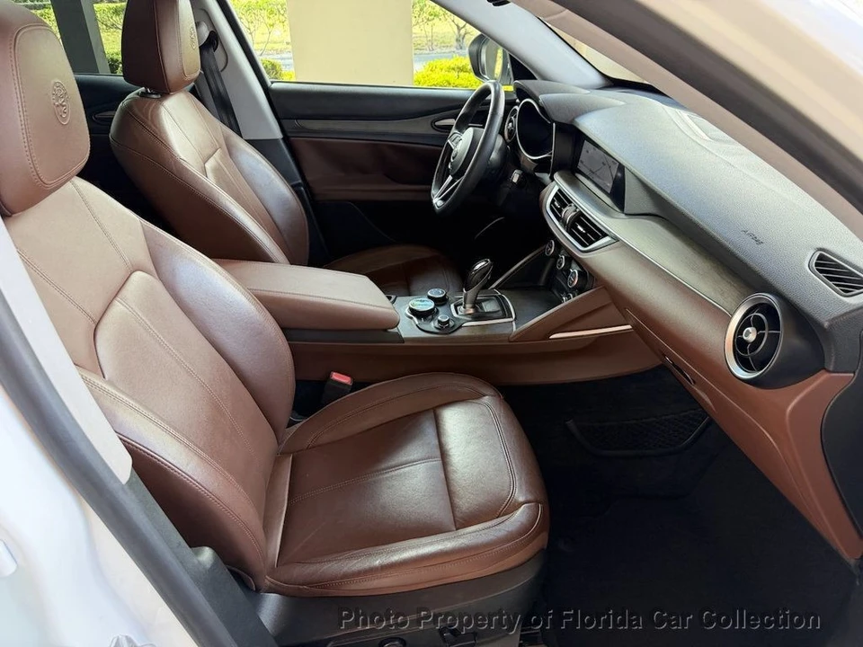 2018 Alfa Romeo Stelvio - Image 10 of 12