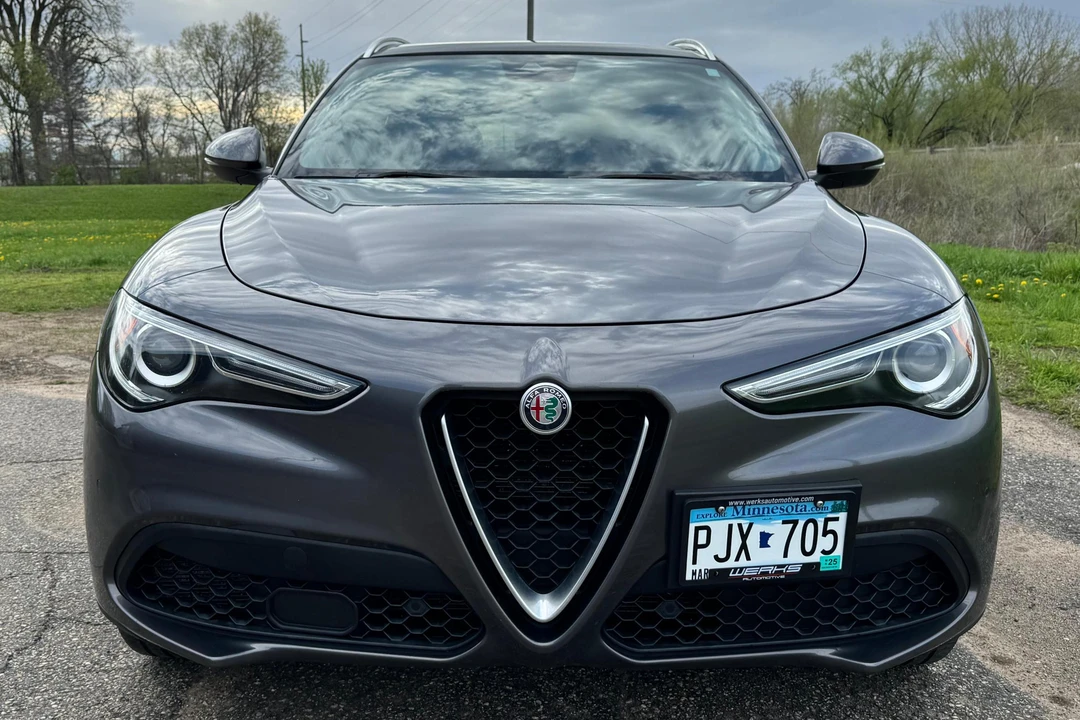 2018 Alfa Romeo Stelvio - Image 2 of 31