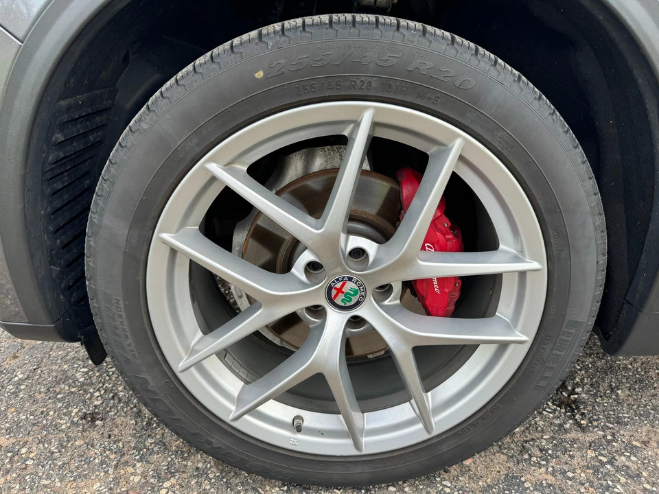 2018 Alfa Romeo Stelvio - Image 23 of 31