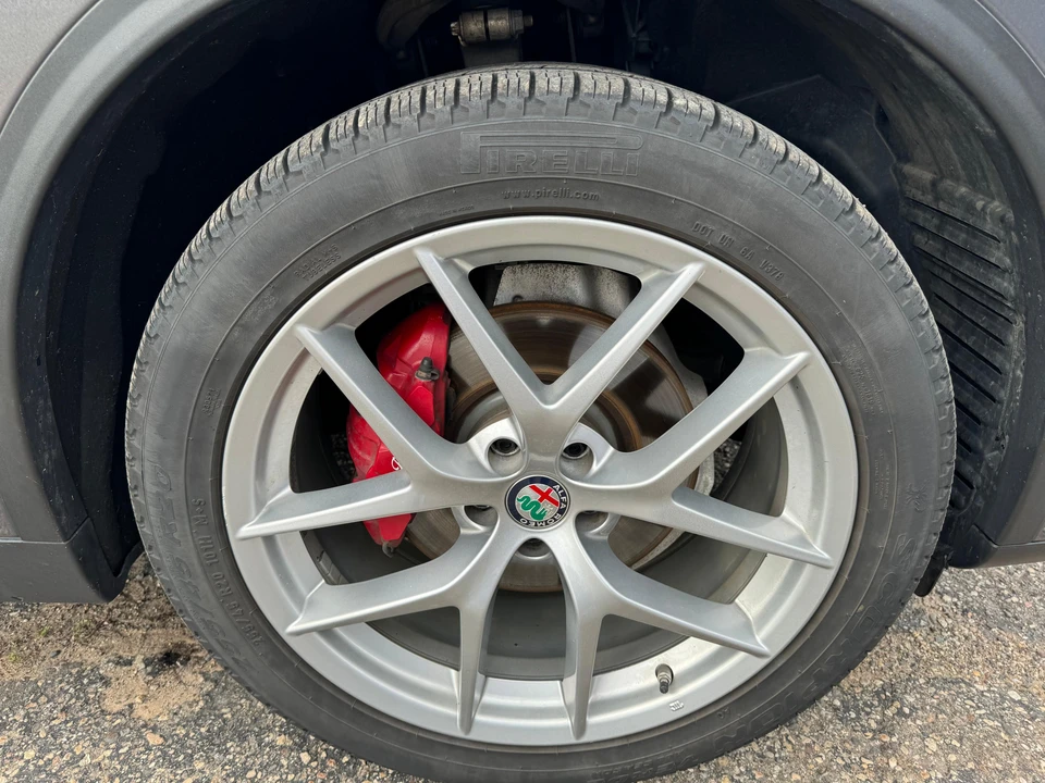 2018 Alfa Romeo Stelvio - Image 26 of 31