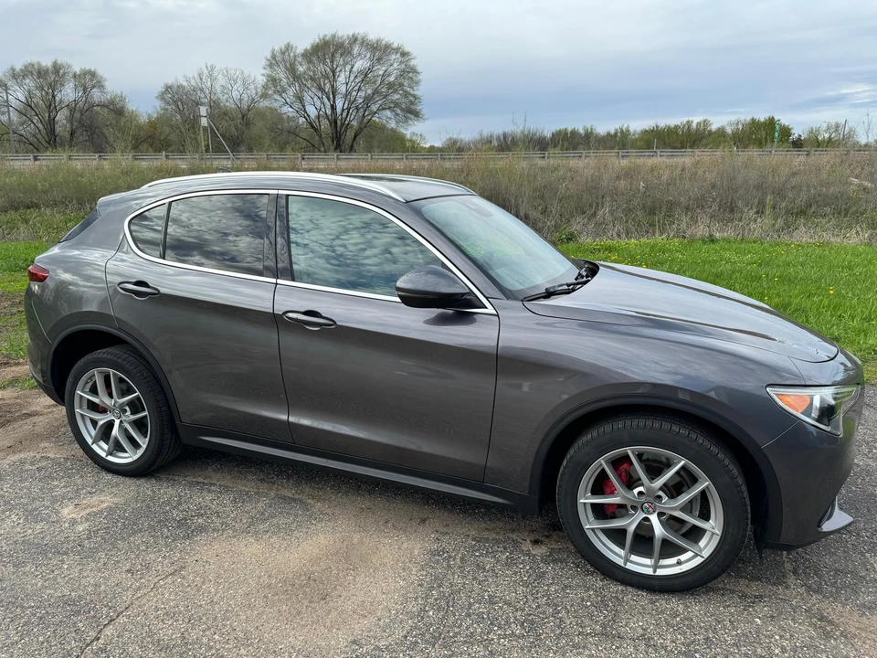 2018 Alfa Romeo Stelvio - Image 13 of 31