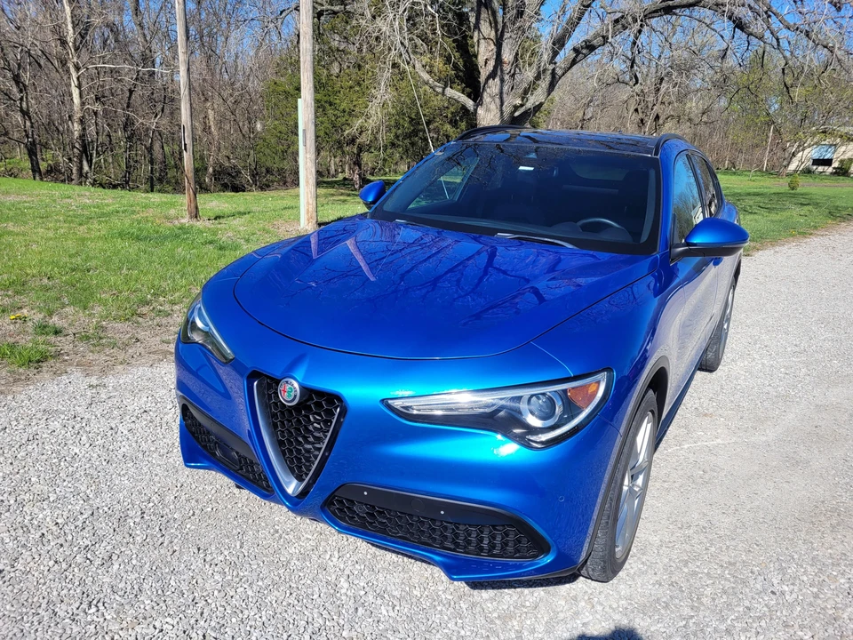 2018 Alfa Romeo Stelvio - Image 10 of 31