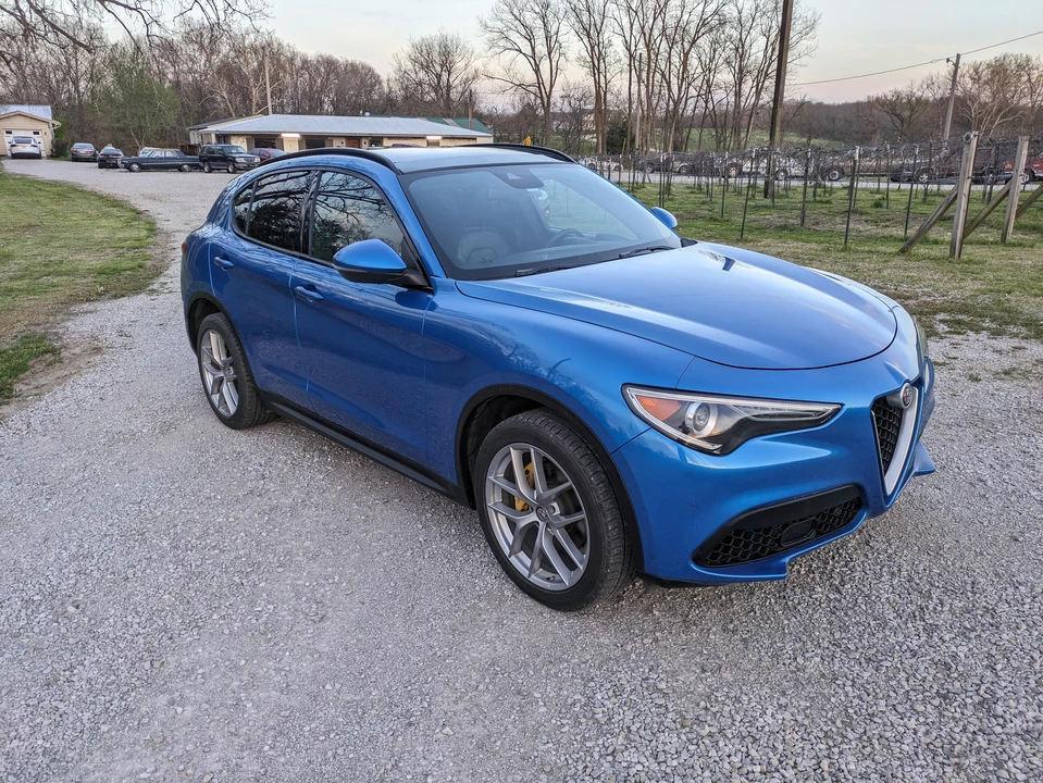 2018 Alfa Romeo Stelvio - Image 27 of 31