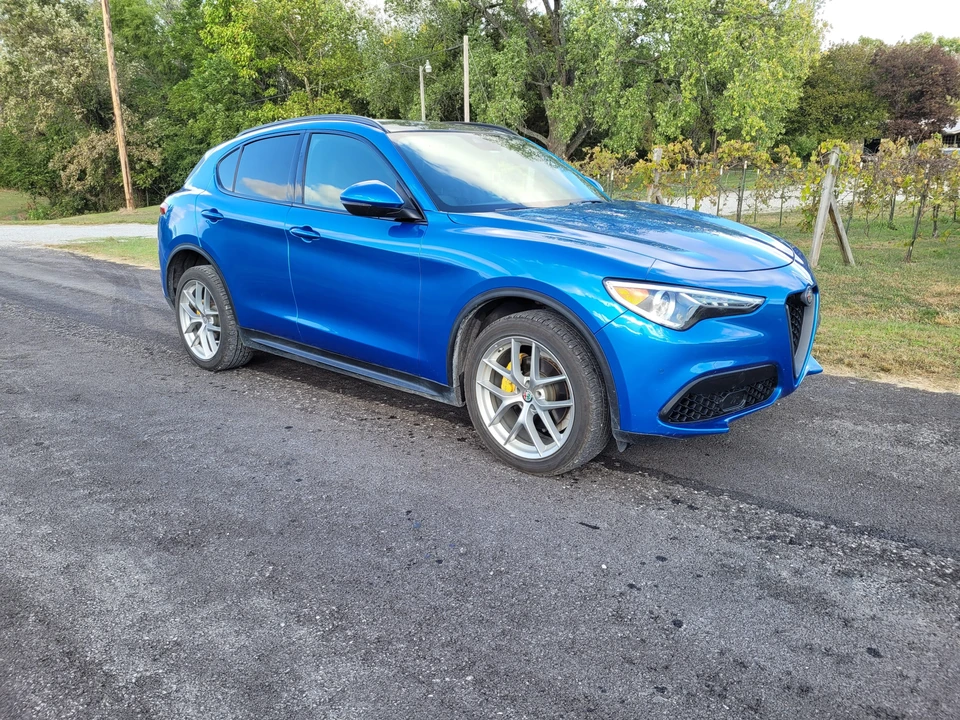 2018 Alfa Romeo Stelvio - Image 25 of 31