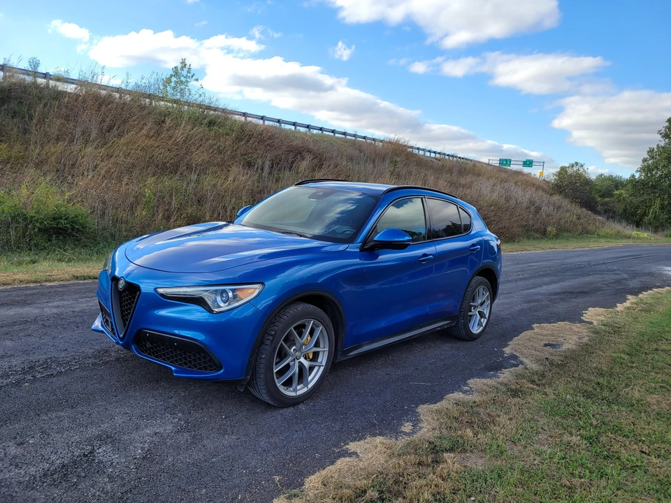 2018 Alfa Romeo Stelvio - Image 13 of 31