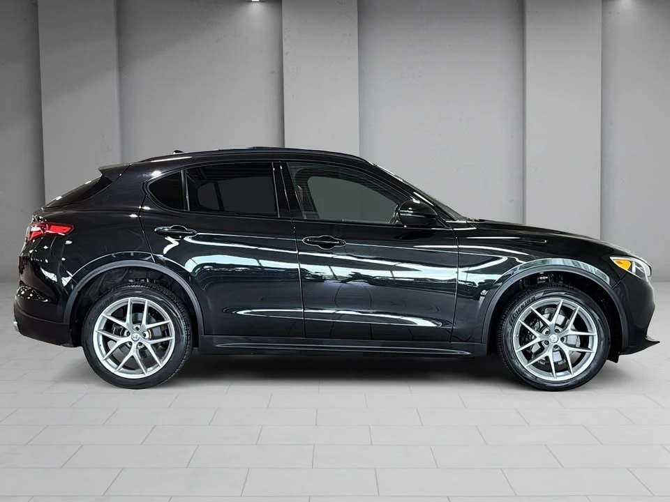2018 Alfa Romeo Stelvio - Image 17 of 20