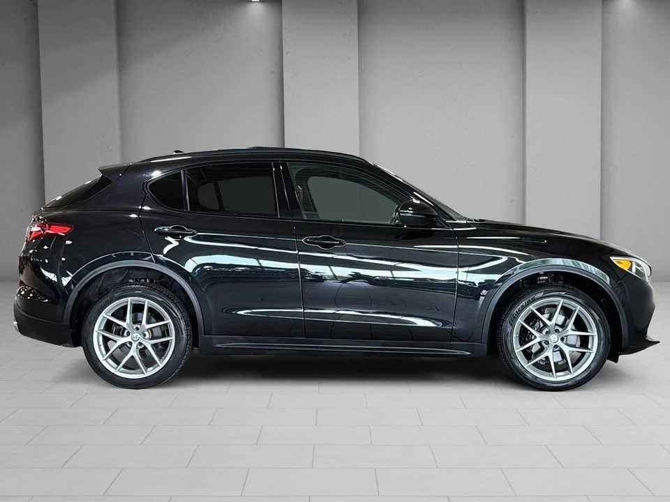 2018 Alfa Romeo Stelvio - Image 16 of 19