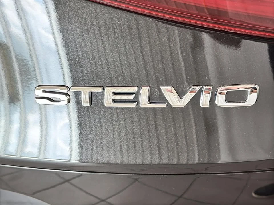 2018 Alfa Romeo Stelvio - Image 12 of 19