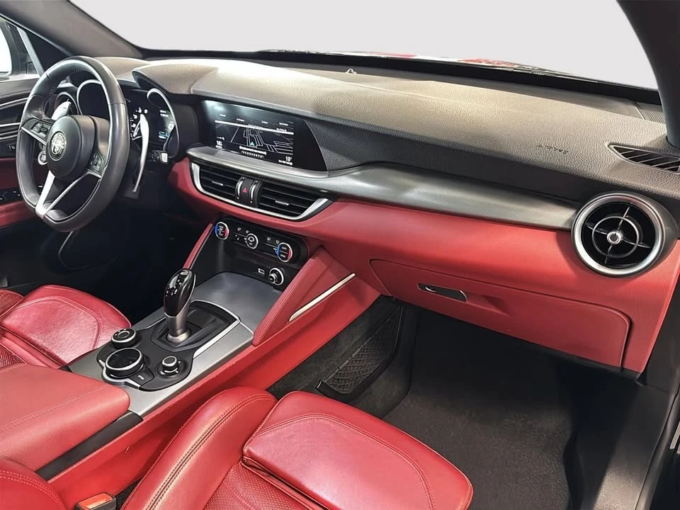 2018 Alfa Romeo Stelvio - Image 18 of 19