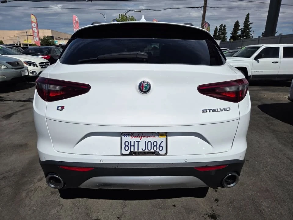 2018 Alfa Romeo Stelvio - Image 4 of 12