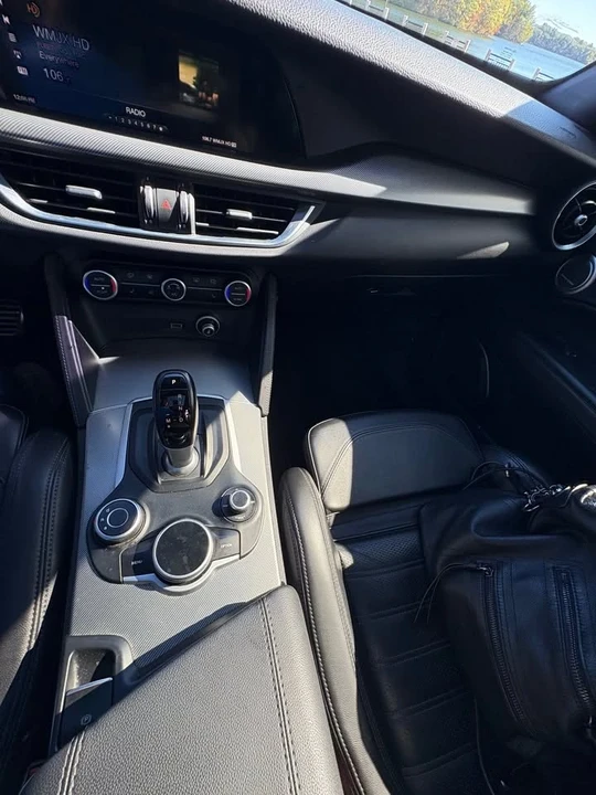 2018 Alfa Romeo Stelvio - Image 14 of 16
