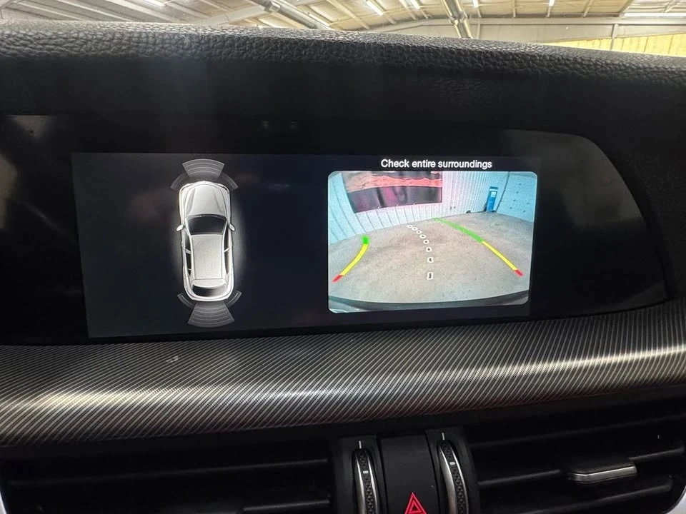 2018 Alfa Romeo Stelvio - Image 15 of 20