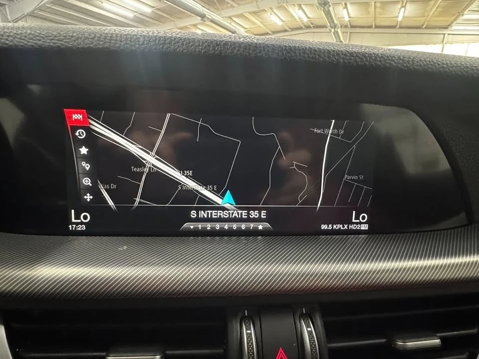 2018 Alfa Romeo Stelvio - Image 16 of 20
