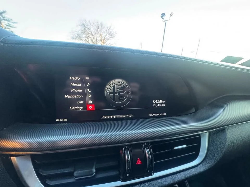 2018 Alfa Romeo Stelvio - Image 10 of 20