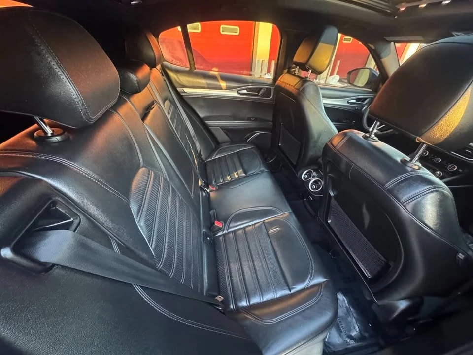 2018 Alfa Romeo Stelvio - Image 19 of 20
