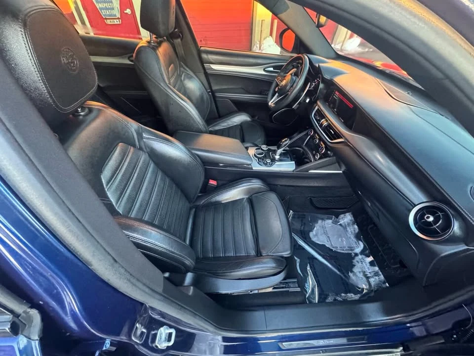 2018 Alfa Romeo Stelvio - Image 14 of 20