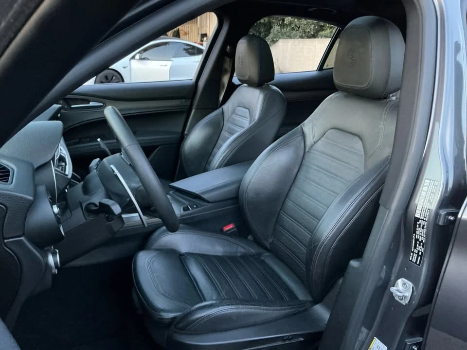 2018 Alfa Romeo Stelvio - Image 17 of 20