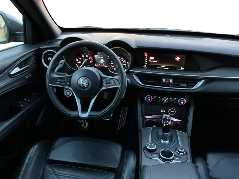 2018 Alfa Romeo Stelvio - Image 13 of 20