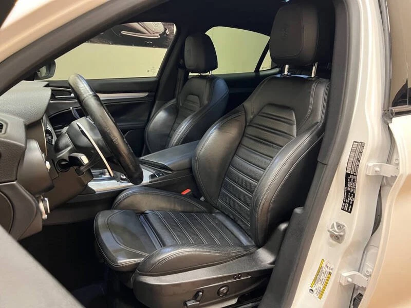 2018 Alfa Romeo Stelvio - Image 12 of 20