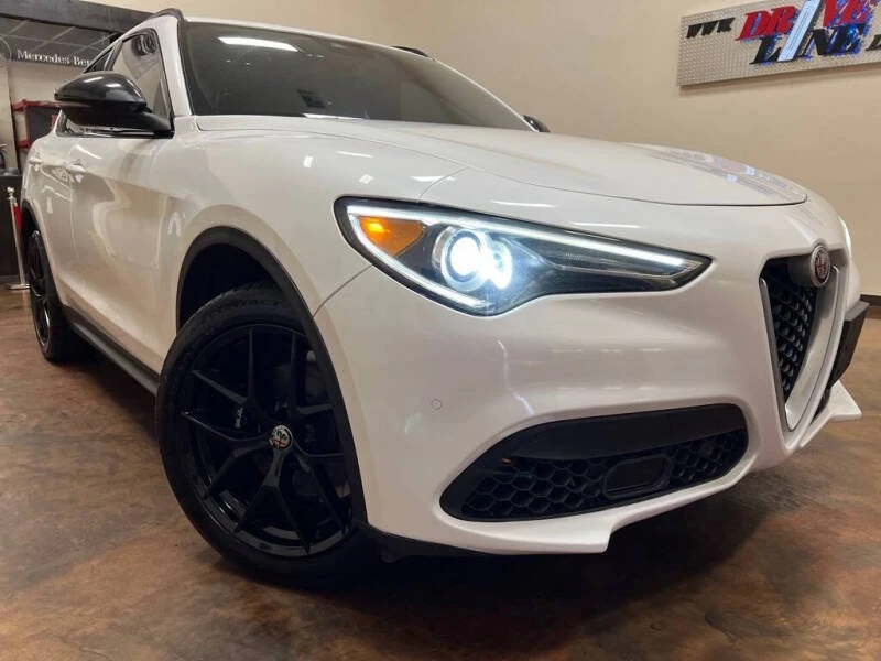 2018 Alfa Romeo Stelvio - Image 18 of 20