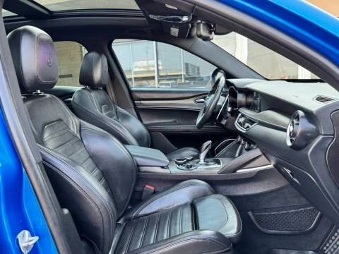 2018 Alfa Romeo Stelvio - Image 13 of 16