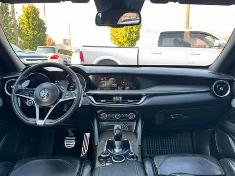 2018 Alfa Romeo Stelvio - Image 12 of 16
