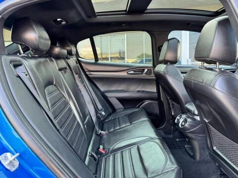 2018 Alfa Romeo Stelvio - Image 14 of 16