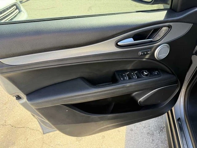 2018 Alfa Romeo Stelvio - Image 8 of 20