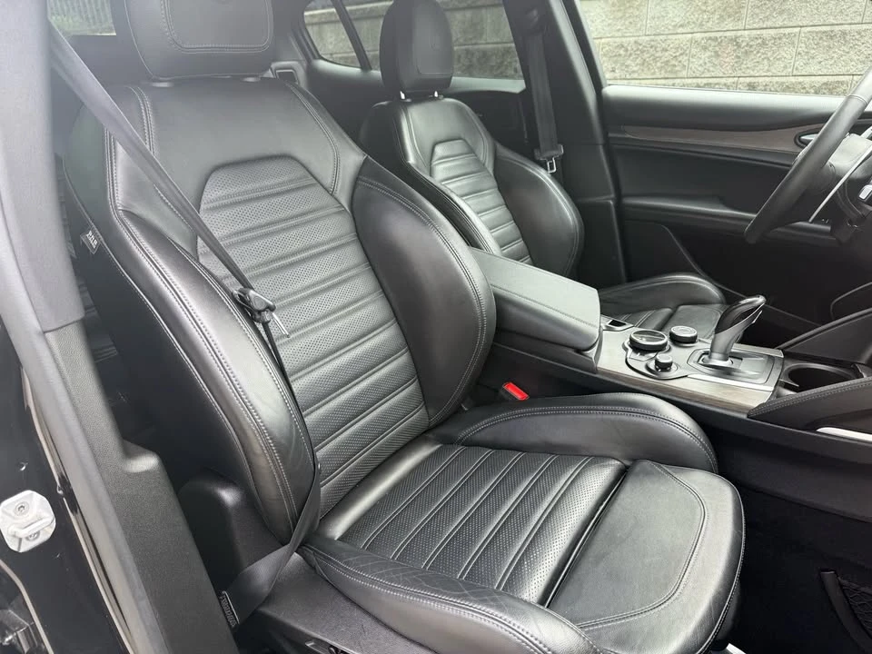2018 Alfa Romeo Stelvio - Image 14 of 16