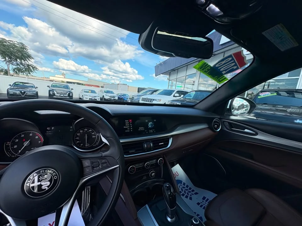 2018 Alfa Romeo Stelvio - Image 11 of 19