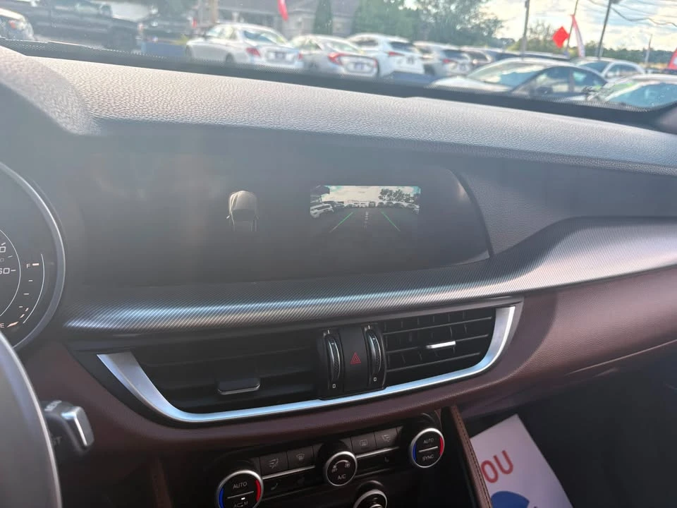 2018 Alfa Romeo Stelvio - Image 13 of 19