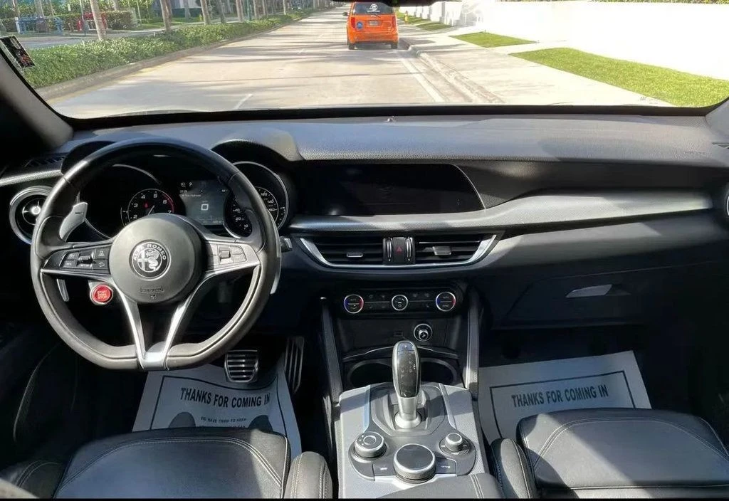 2018 Alfa Romeo Stelvio - Image 7 of 12