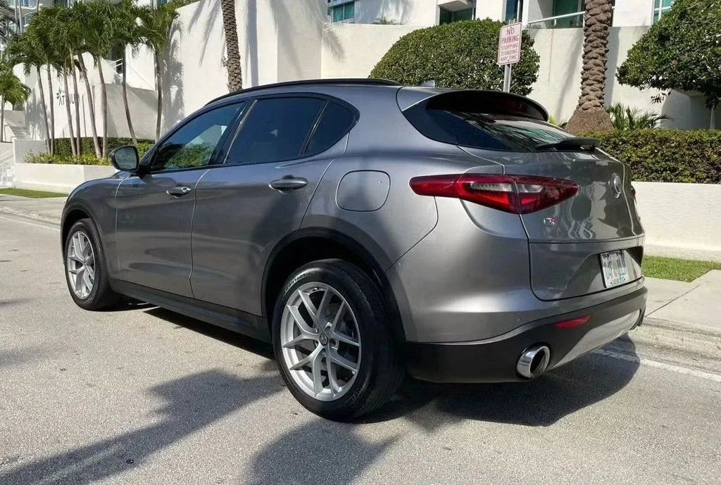 2018 Alfa Romeo - Image 4 of 12