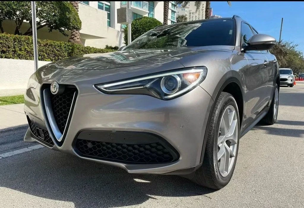 2018 Alfa Romeo - Image 8 of 12