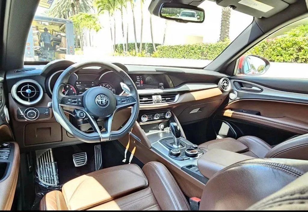 2018 Alfa Romeo Stelvio - Image 9 of 12