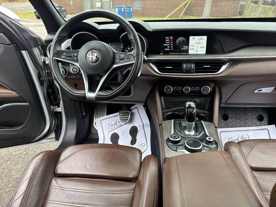 2018 Alfa Romeo Stelvio - Image 16 of 19