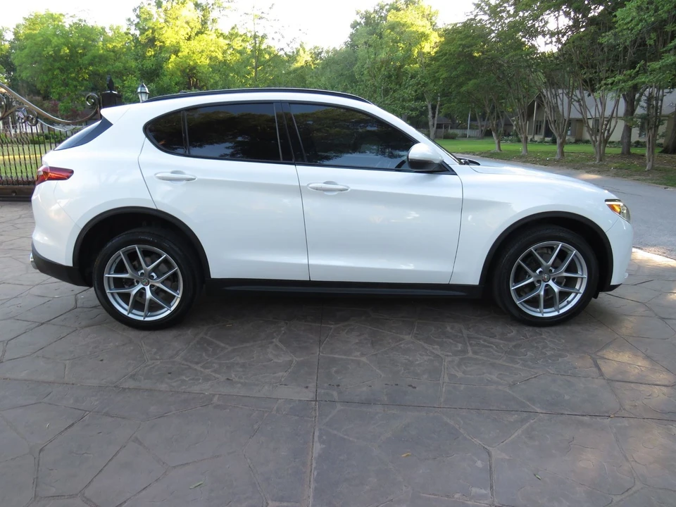 2018 Alfa Romeo Stelvio - Image 9 of 12