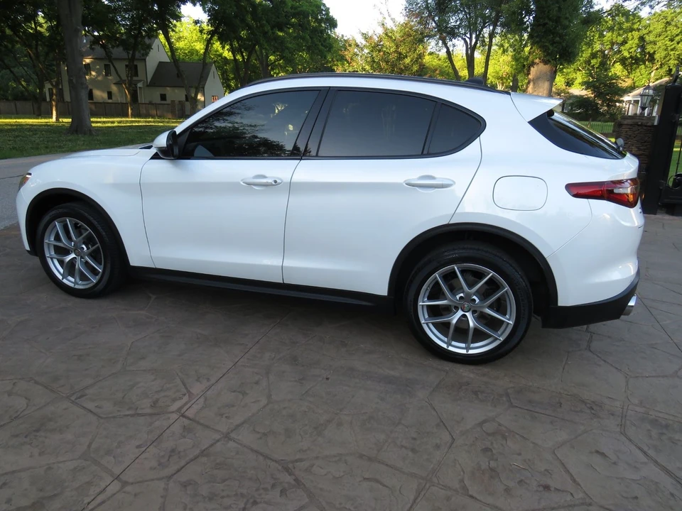 2018 Alfa Romeo Stelvio - Image 5 of 12